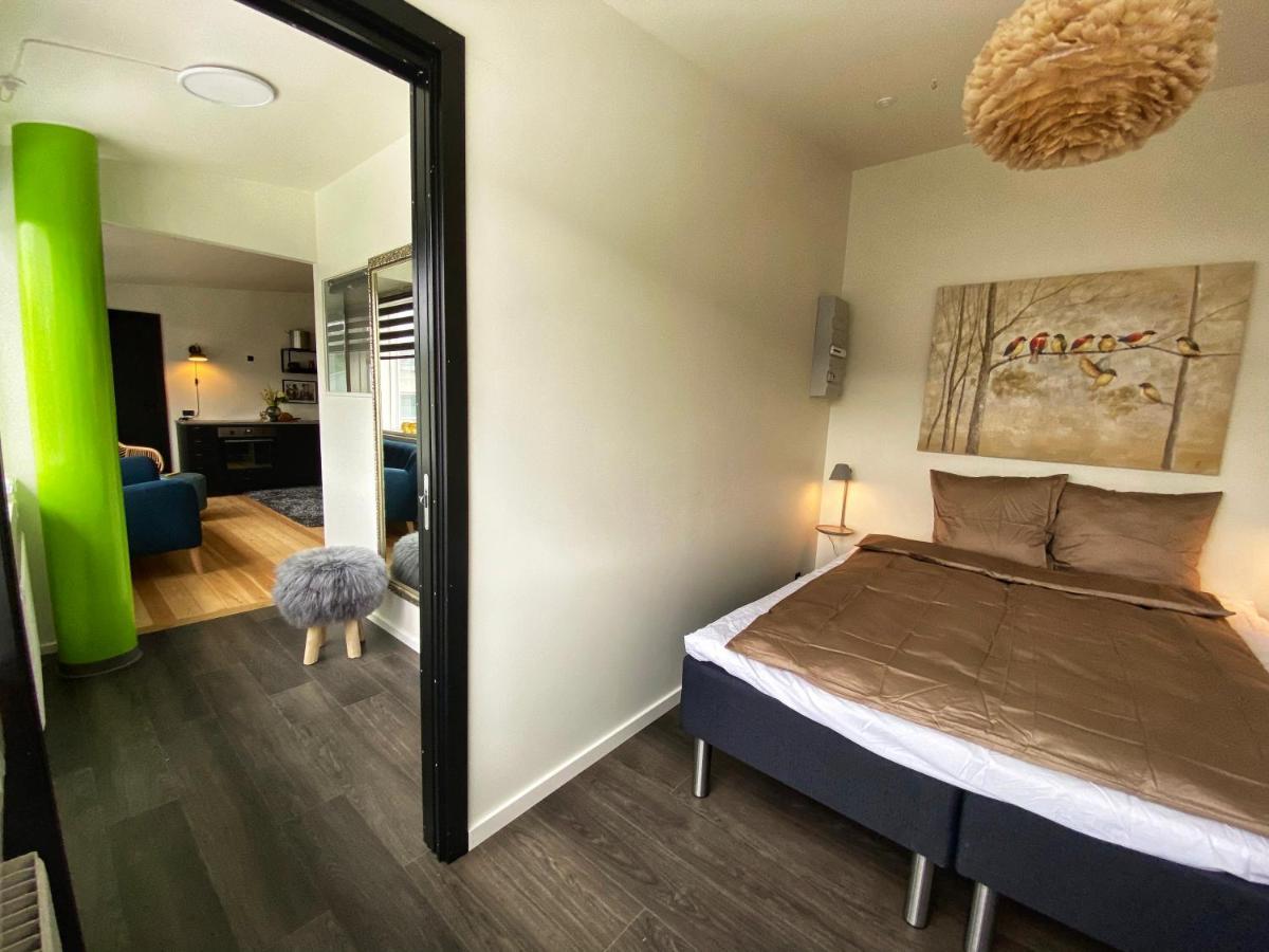 Broncks Apartment 2 - Modern 2-Bedroom In The Heart Of Торсхавн Экстерьер фото