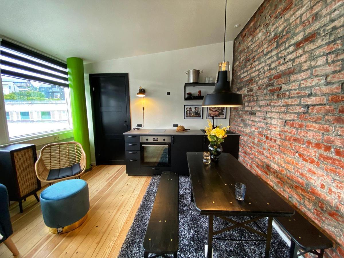Broncks Apartment 2 - Modern 2-Bedroom In The Heart Of Торсхавн Экстерьер фото