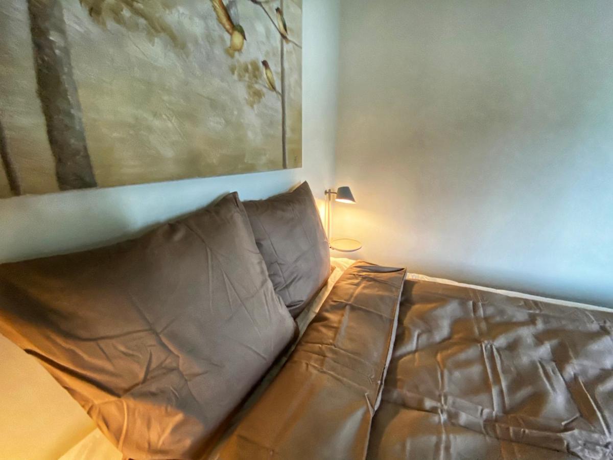 Broncks Apartment 2 - Modern 2-Bedroom In The Heart Of Торсхавн Экстерьер фото