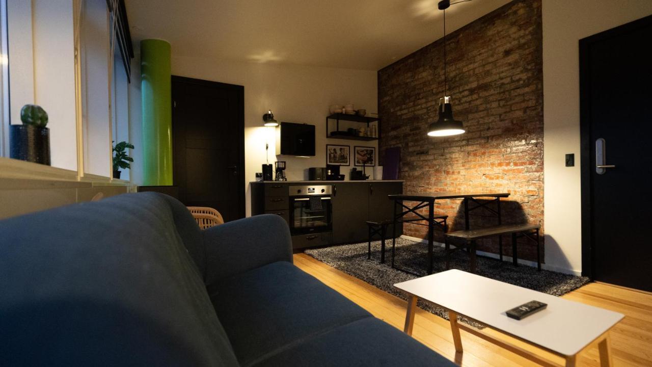 Broncks Apartment 2 - Modern 2-Bedroom In The Heart Of Торсхавн Экстерьер фото